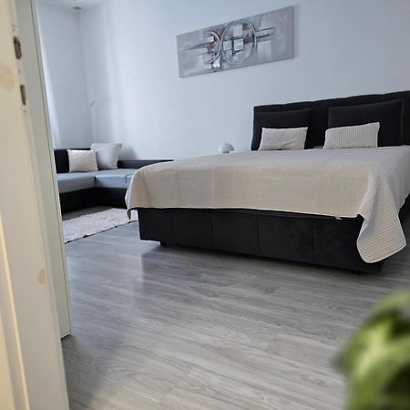 Martina Apartman Bekescsaba Exterior foto